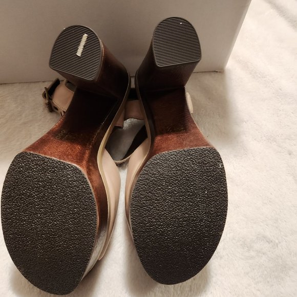 Aldo Platform Cream Sandals - NWB Size 8 - Picture 2 of 5